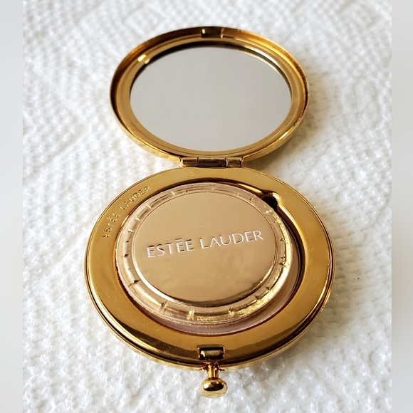 Estee Lauder AFTER HOURS SLIM Perfecting Pressed Powder Compact #01 Translucent - Picture 3 of 8
